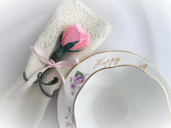 rose napkin ring - Valentine's Day Decorating